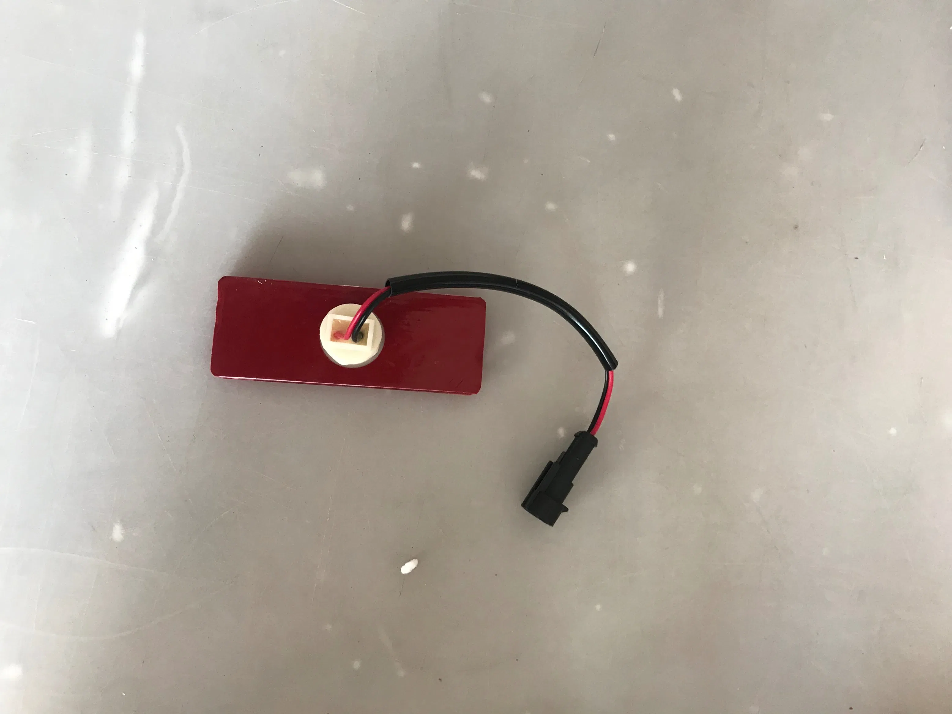 Боковой габаритный фонарь Yu Tong для автобуса ZK6122HW