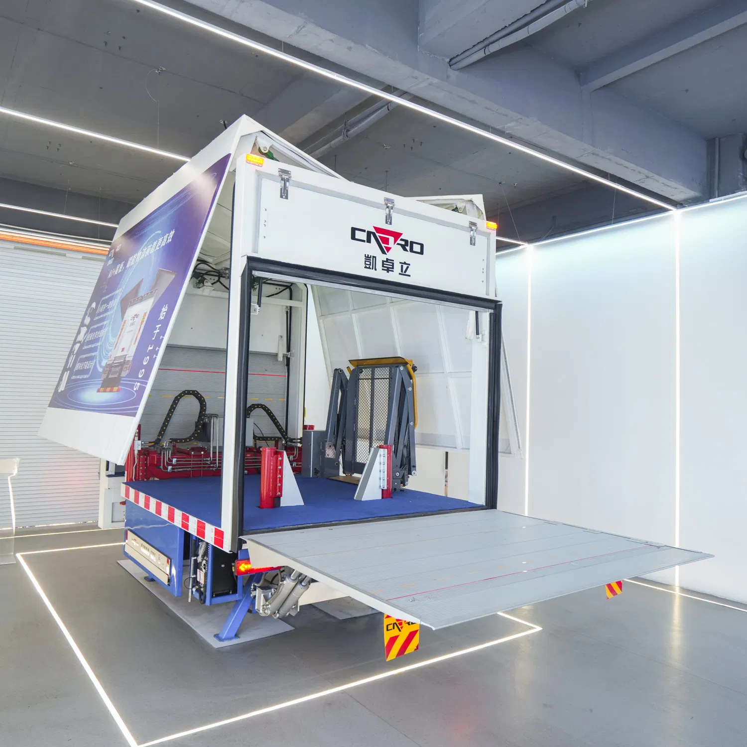 2t Tail Lifting Plate Designed for Cargo Trucks Loading Unloading Steel Hydraulic