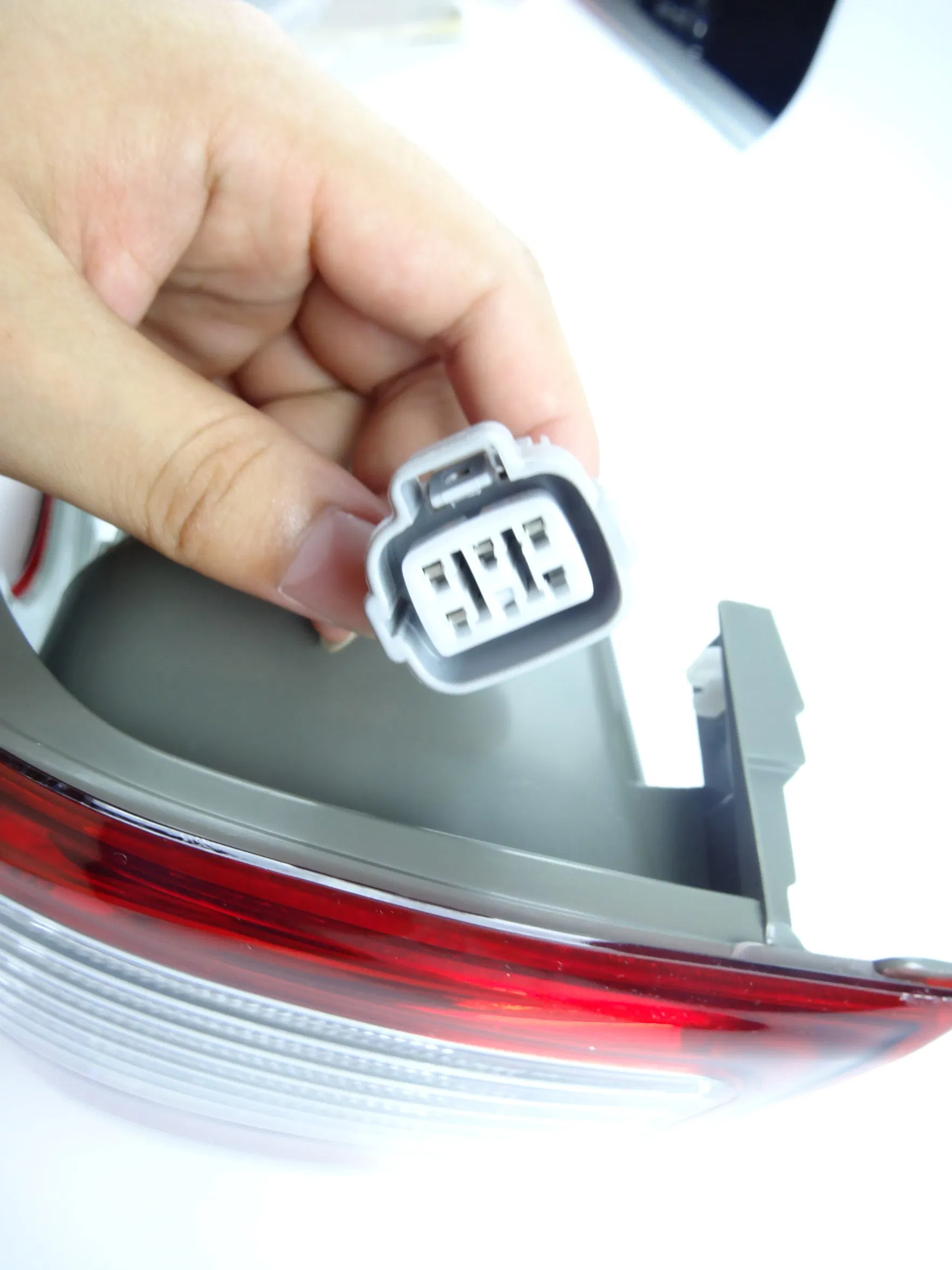 Auto Parts Tail Lamp for Mitsubishi L200 2016 8330A944