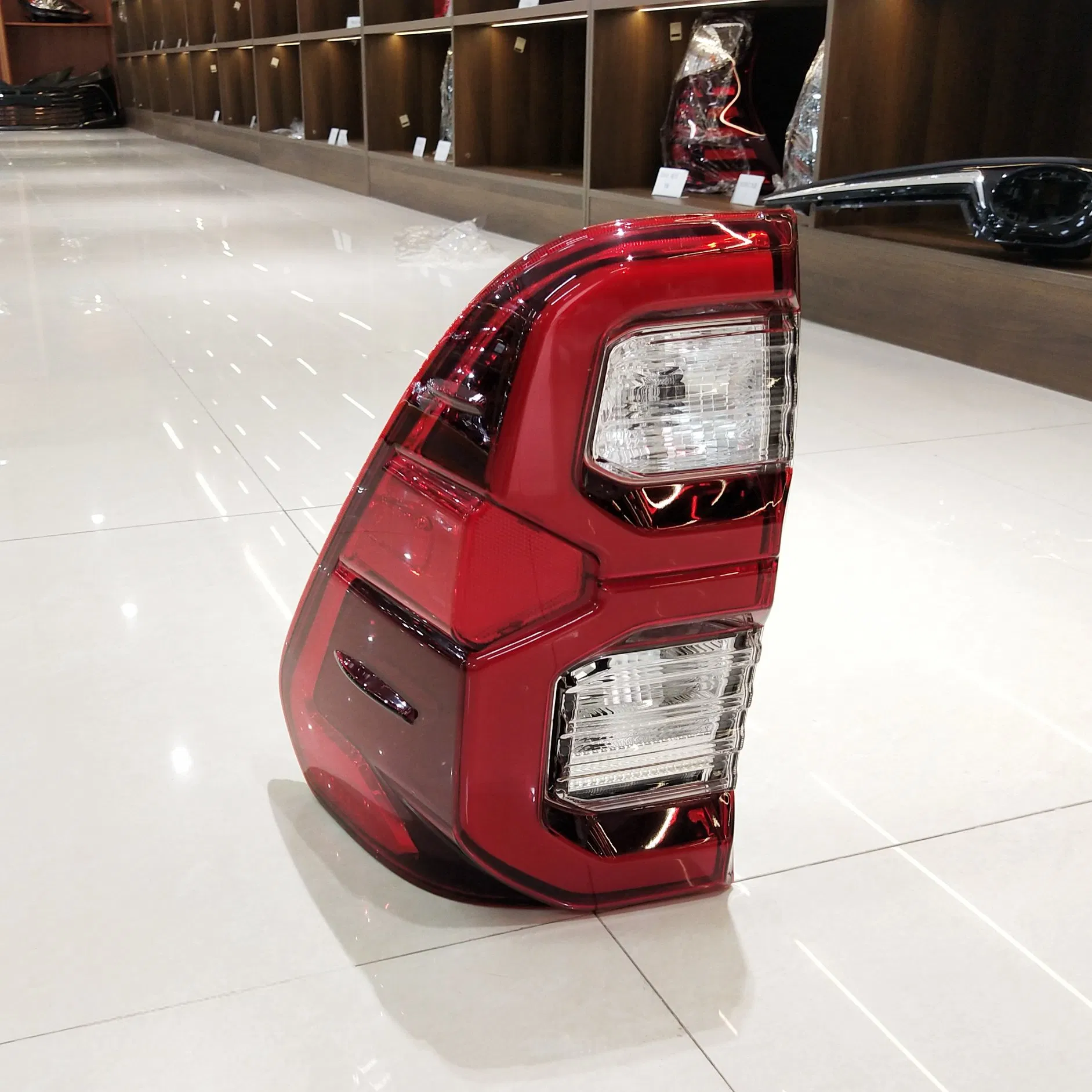 Wholesale Auto Parts Car Lights Rear Light Tail Lamp for 2020- Toyota Hilux Revo/Rocco Tail Light