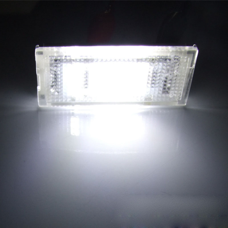 Белые светодиодные лампы для подсветки номерного знака