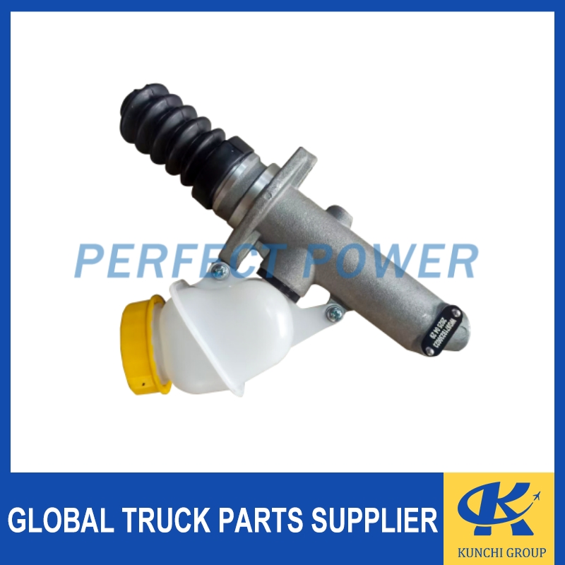 Главный цилиндр сцепления Sinotruk HOWO A7 WG9719230023