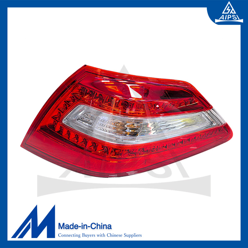 26550-Jn00A Auto Parts Auto Rear Tail Lights Lamp for Teana 2008 26550jn00A