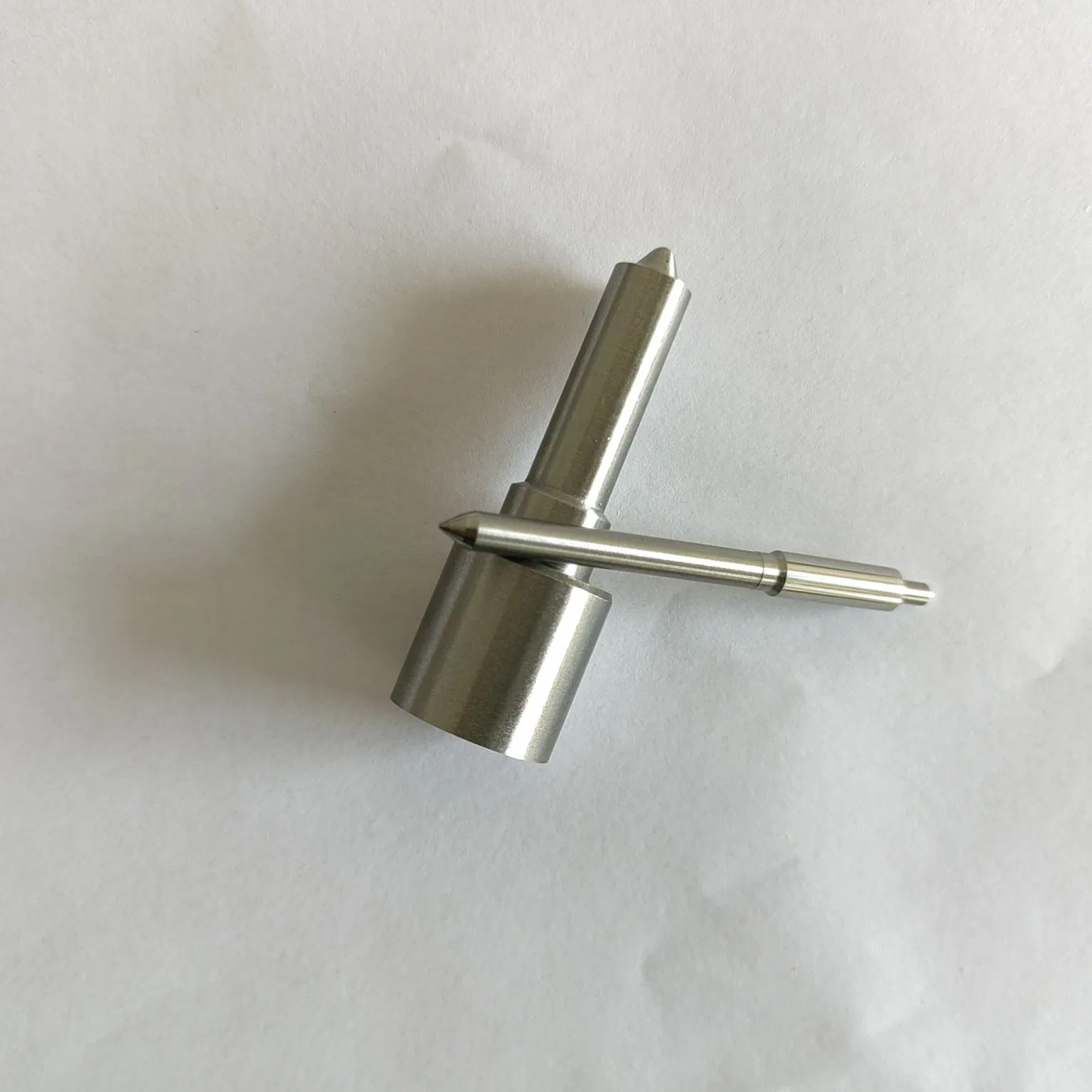 Топливная форсунка дизельная Hengtai DLLA146PN220