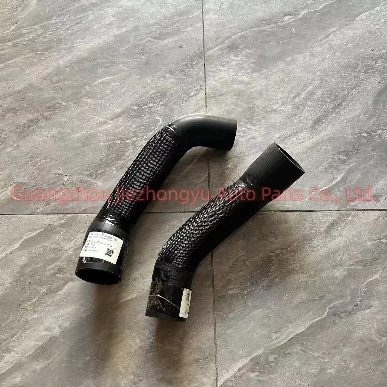 Патрубок интеркулера Maserati Ghibli/Quattroporte OEM 670001352