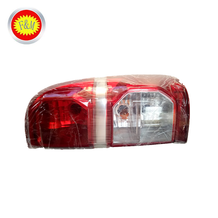 Auto Car Rear Lamp 81561-0K160 for Hilux