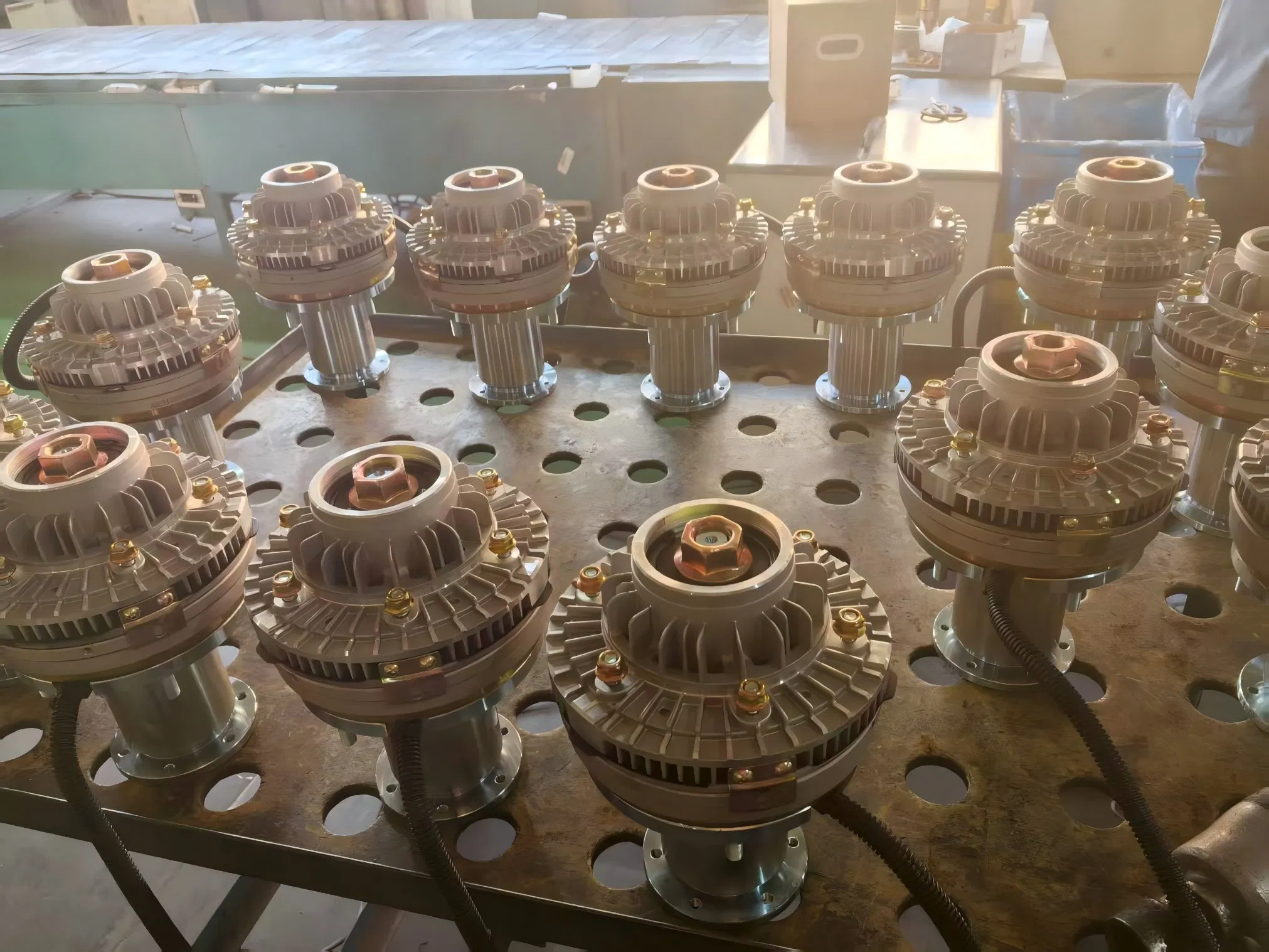 Electromagnetic Fan Clutch for Business Bus of 612600061576