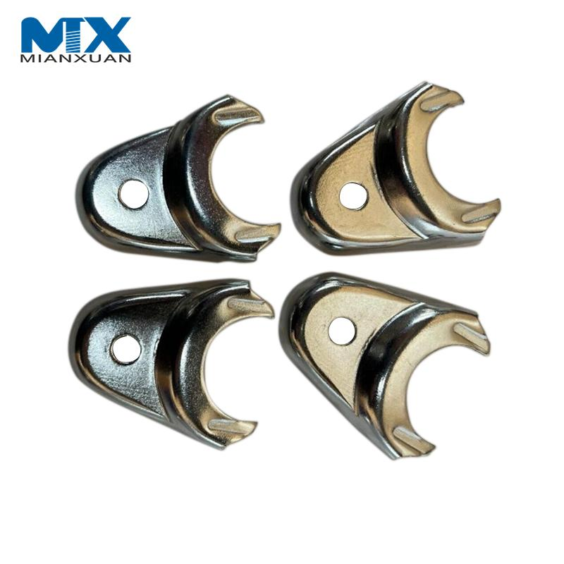 Vehicle Spare Parts Engine Hood Stick Clamps for Discovery