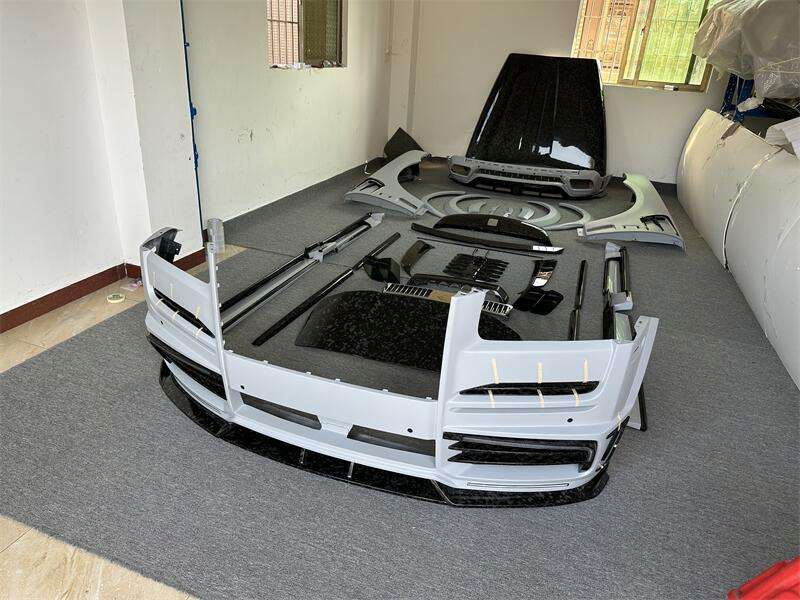 Dry Forged Carbon for Rolls-Royce Cullinan Upgrade 2 Msy Body Kit Front Bumper Side Skirts Wheel Eyebrow Rear Diffuser Spoiler Hood