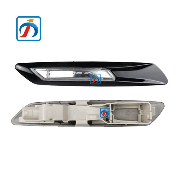 Передний левый габарит BMW 5 серии F10/F18 (63137154169)