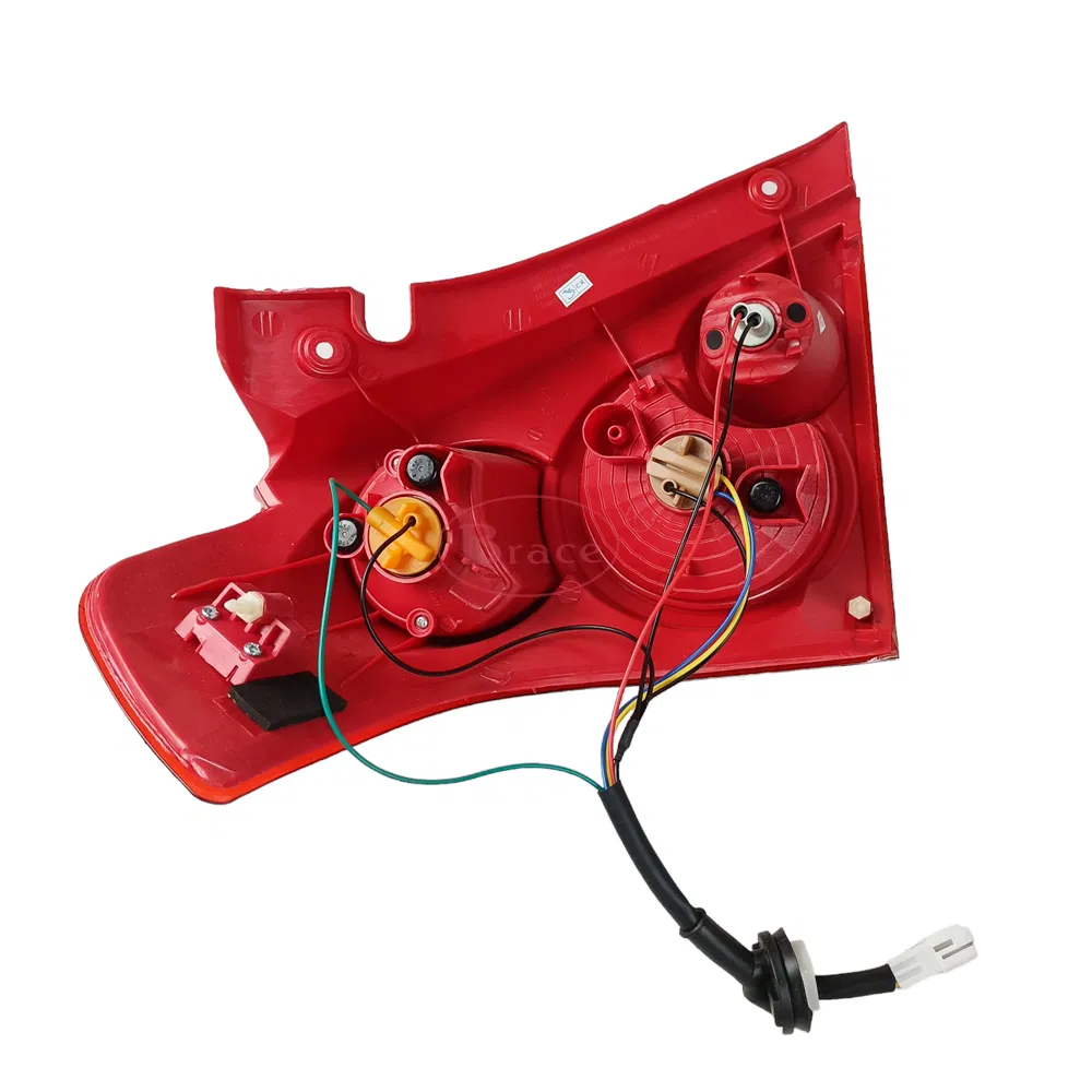 Фонарь задний для Suzuki Swift 2011 (левый/правый)