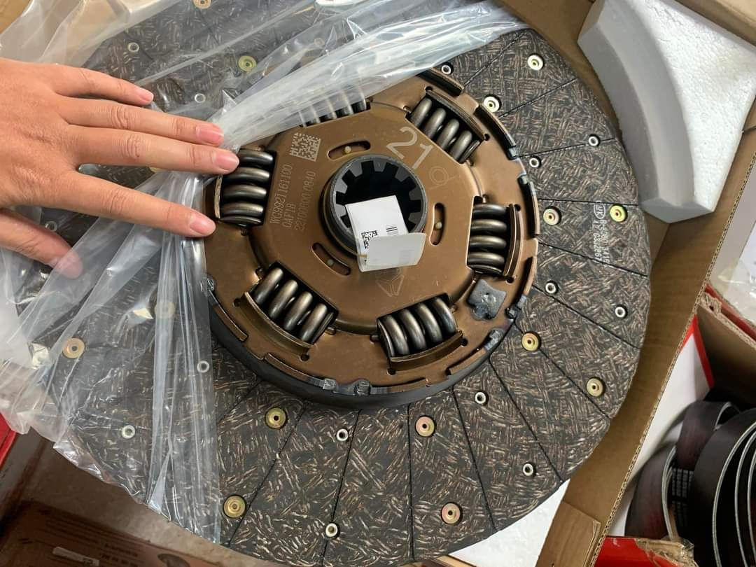 Sinotruk HOWO/A7/T7h; Shaanxi Auto F3000/M3000/X3000; FAW Jiefang Aowei /J6; Auman Etx/Ctx: Truck Clutch Disc; Clutch Plate; Clutch Disc; Ф 420, Ф 430