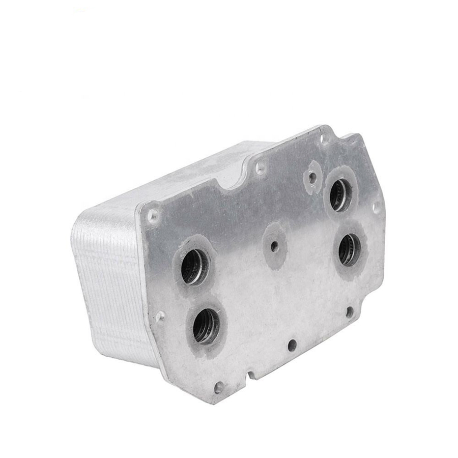 Масляный радиатор двигателя Navistar 1842530C93