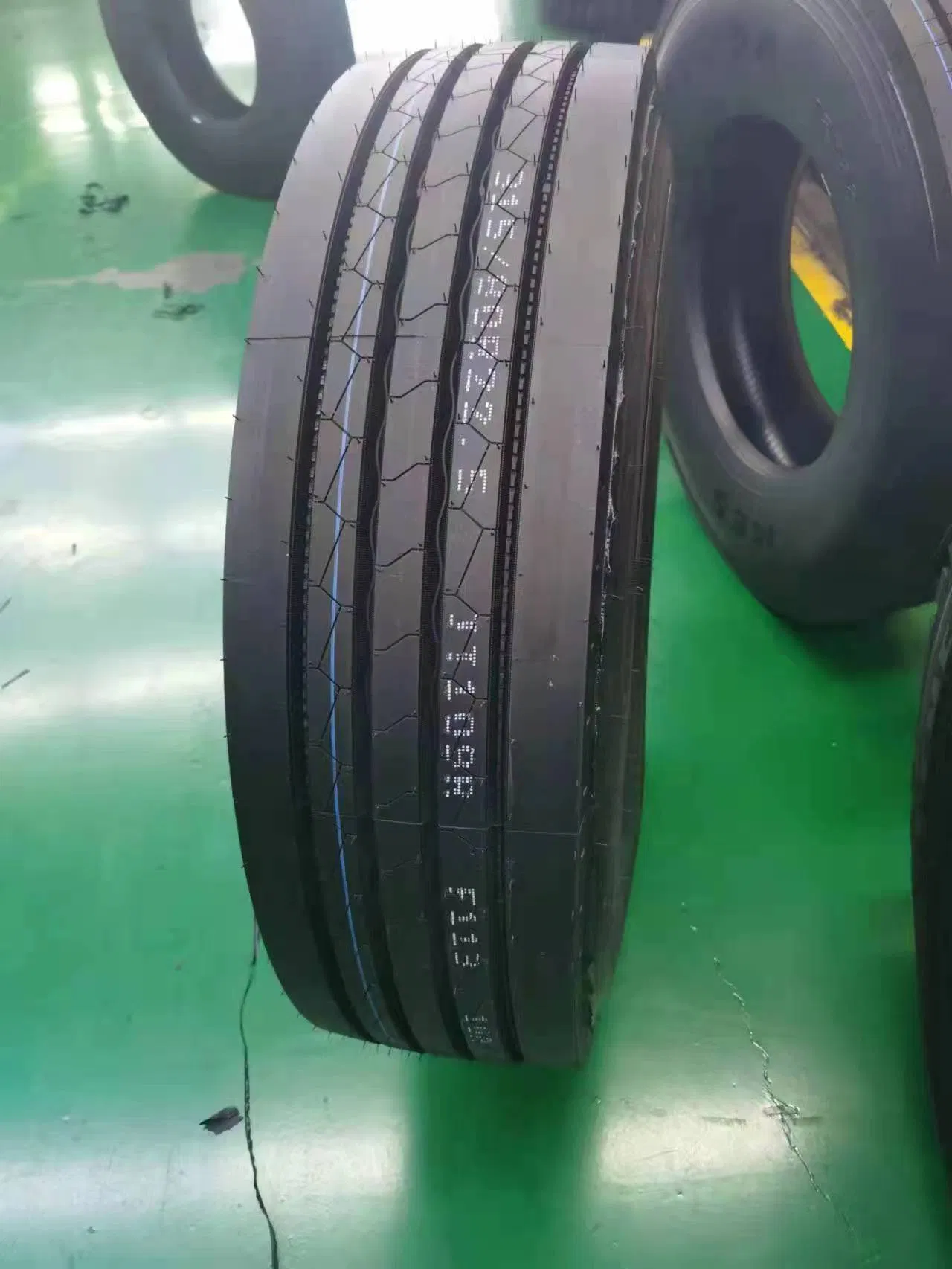 TBR Overloading Structure 315/80r22.5 Truck Tyre