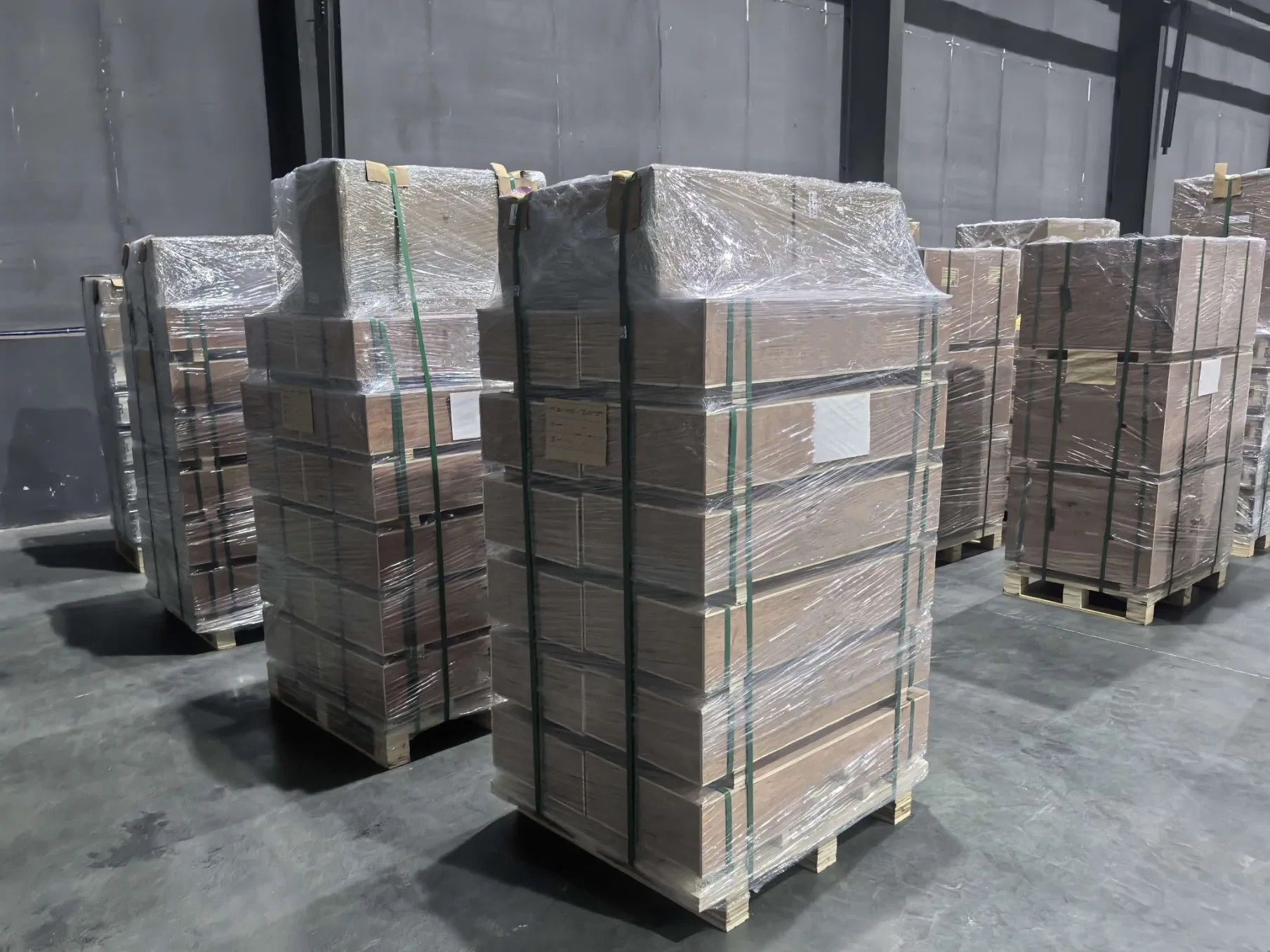 Распредвал E358-12-421 с втулками для Mazda B2500