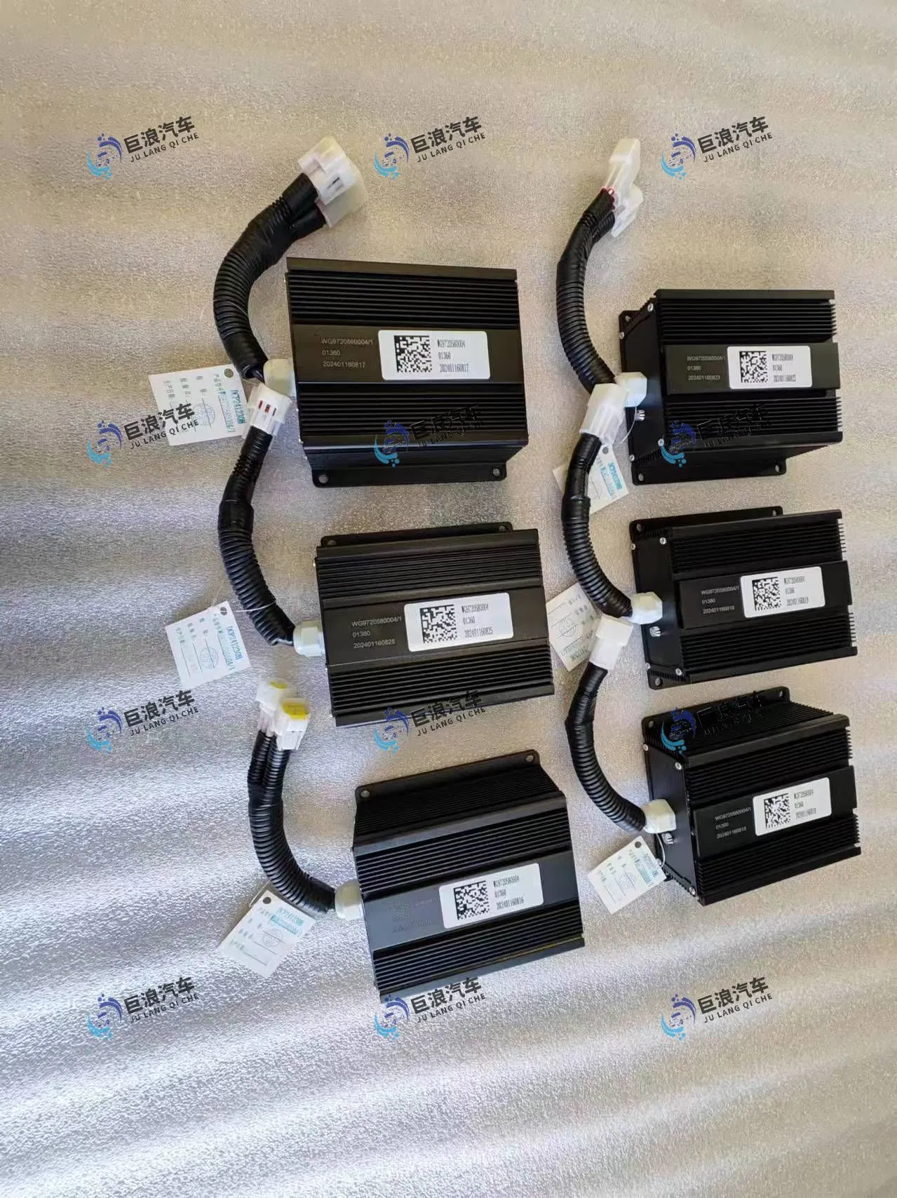 Good Price Sinotruk HOWO Sitrak High Quality Wg9720580004 24V12V Transformer Four Outputs