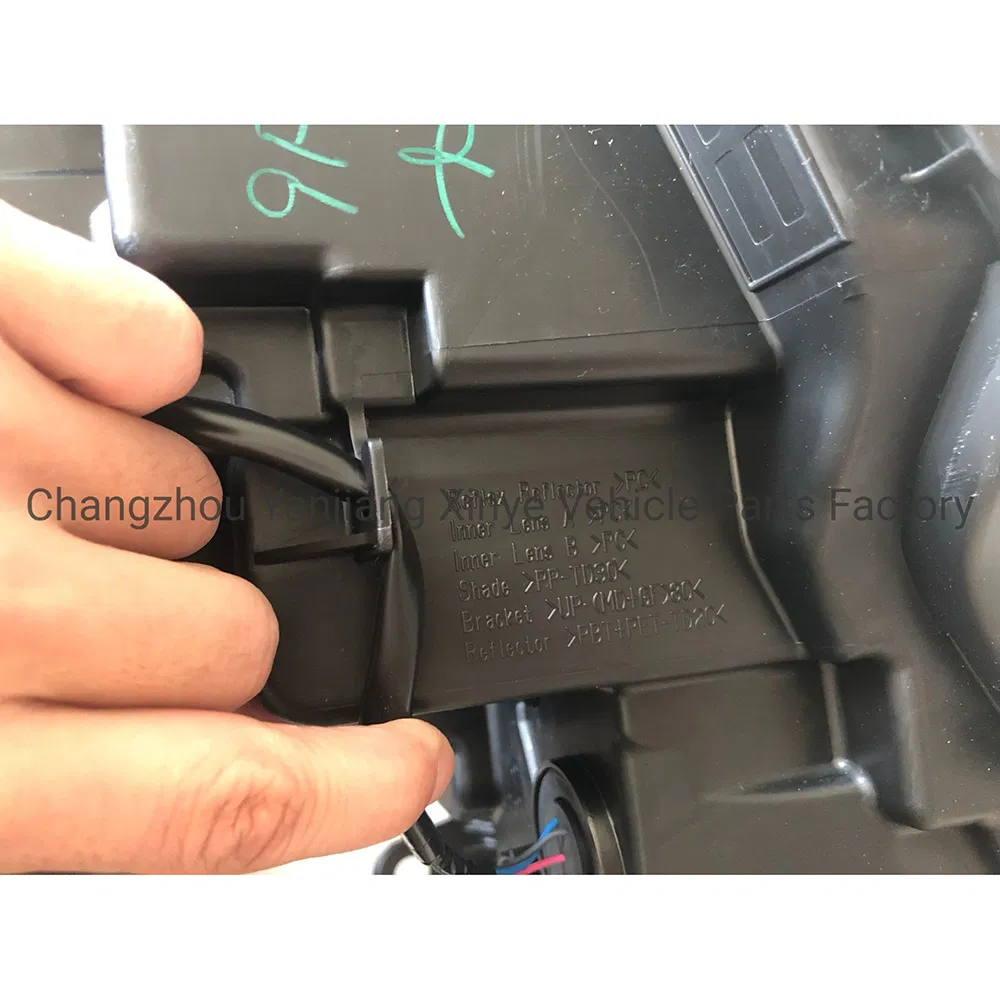 Передние фары LED для Toyota Corolla 2020 (США)