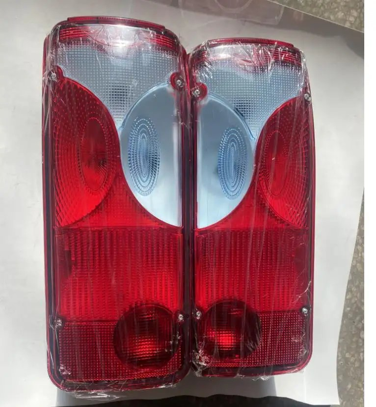 81.25225-6544 Truck Combined Rear Left Sinotruk HOWO Sitrak Man Parts Tga Tgx LED Tail Lamp