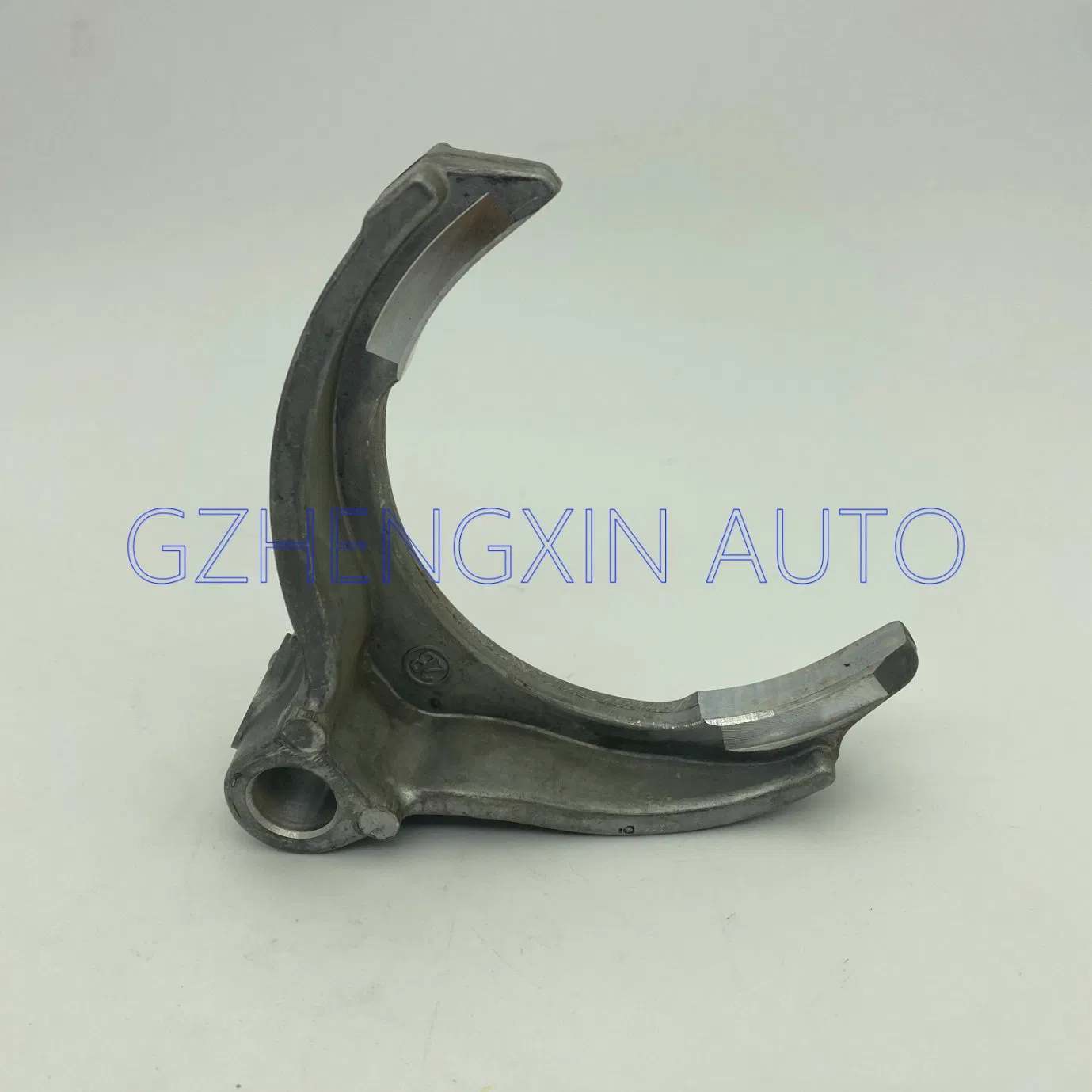 Вилка переключения передач 33213-35040