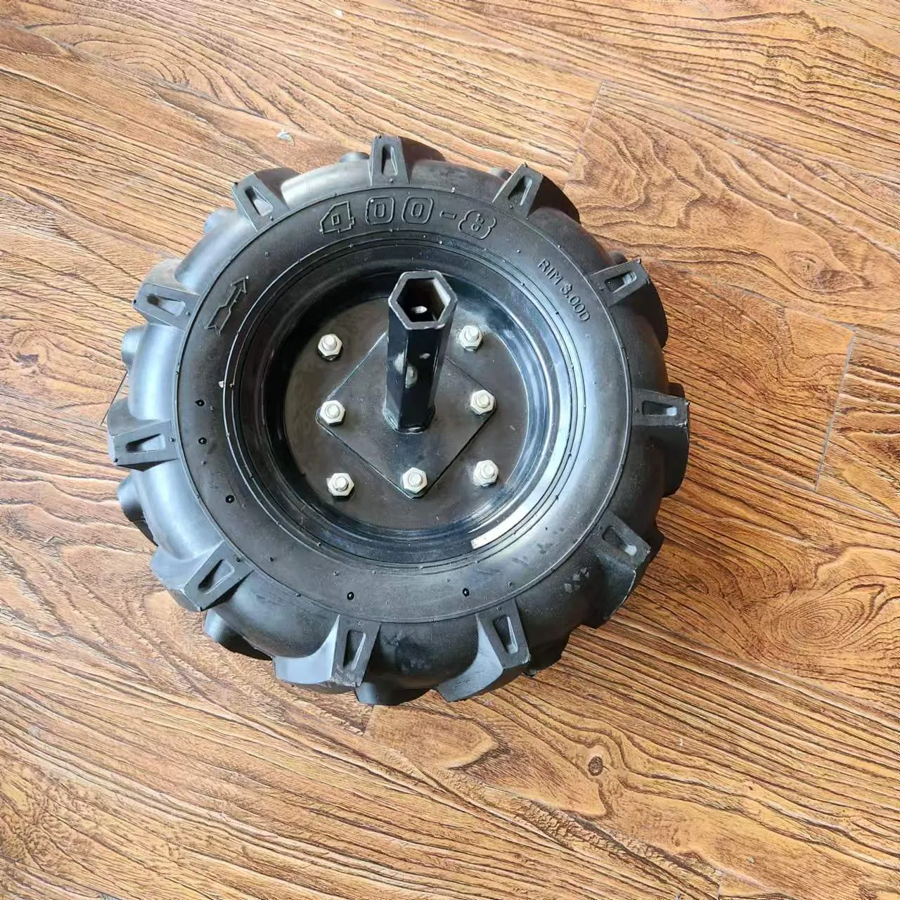 3.50-6 Lug Tread Rubber Tyre and Wheel