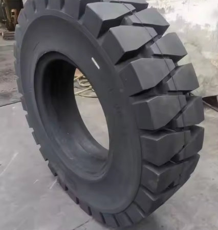 Excavator Tire 10.00 20 Wheel Type Excavator Trucks