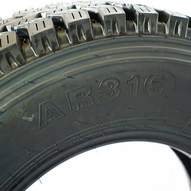 Шина 8.25R16 TBR для легких грузовиков
