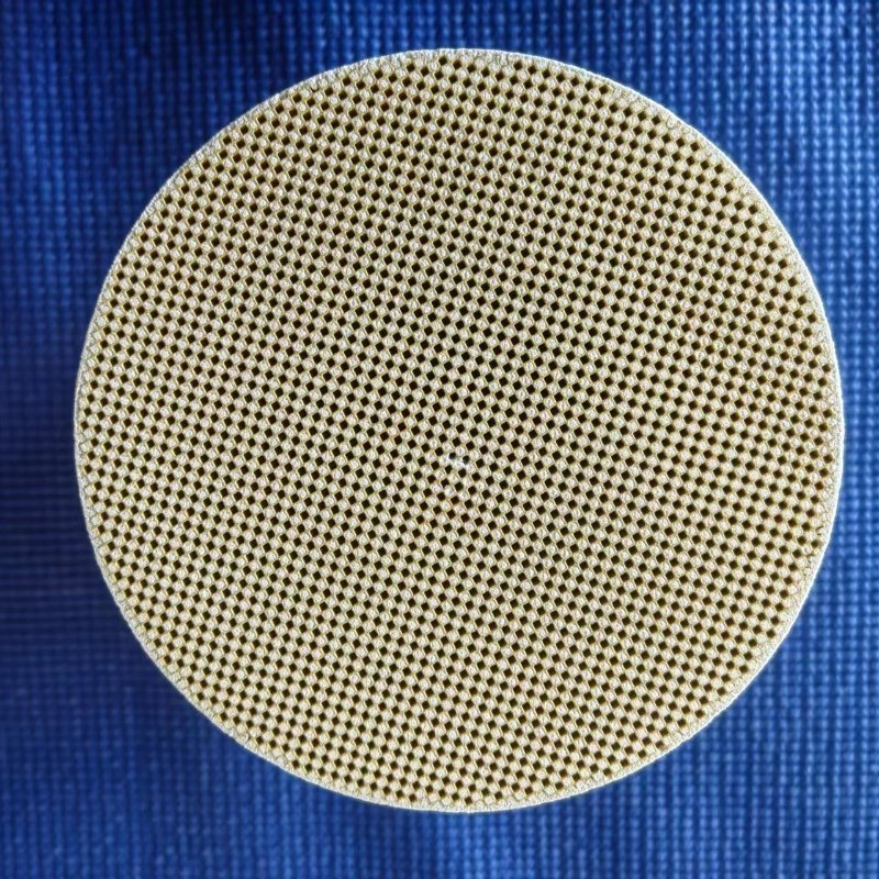 Керамический сажевый фильтр с каталитической функцией