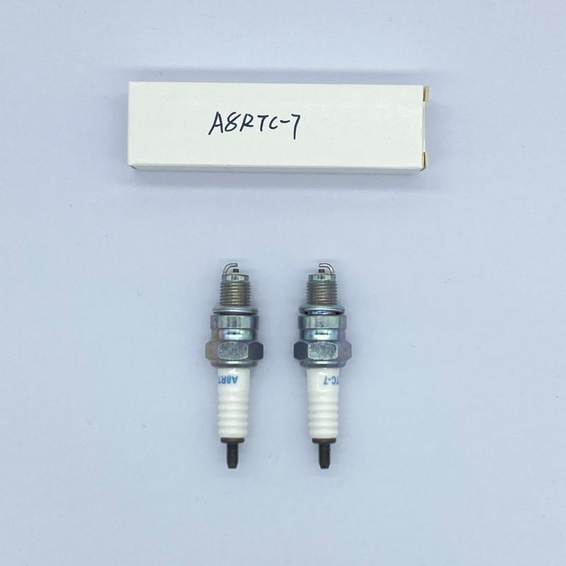 Свеча зажигания CR8HSA для мотоцикла Kawasaki ZZ-R 250 (EX250H)