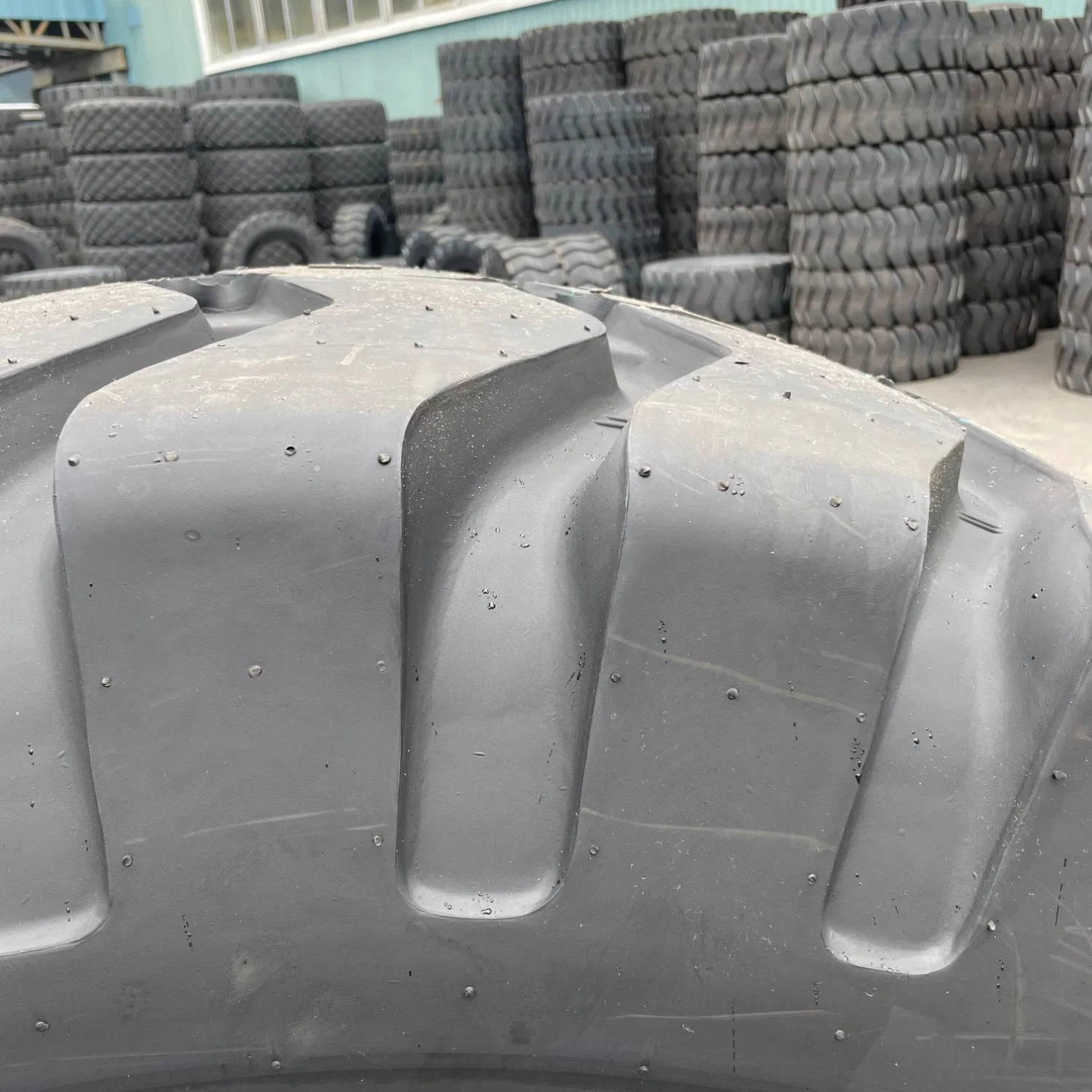 Agricultural Farm Tractor Tires off Road Tyre 11r22.5 295/80r22.5 205/55r16 15.5-38 Sizes for Farming Construction Wholesale 17.5-25 23.5-25 Llantas