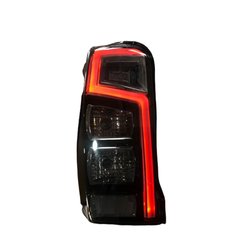 Wholesalers Auto Spare Parts Car Rear Lamp/Light Tail Light Taillamp for Mitsubishi Triton L200