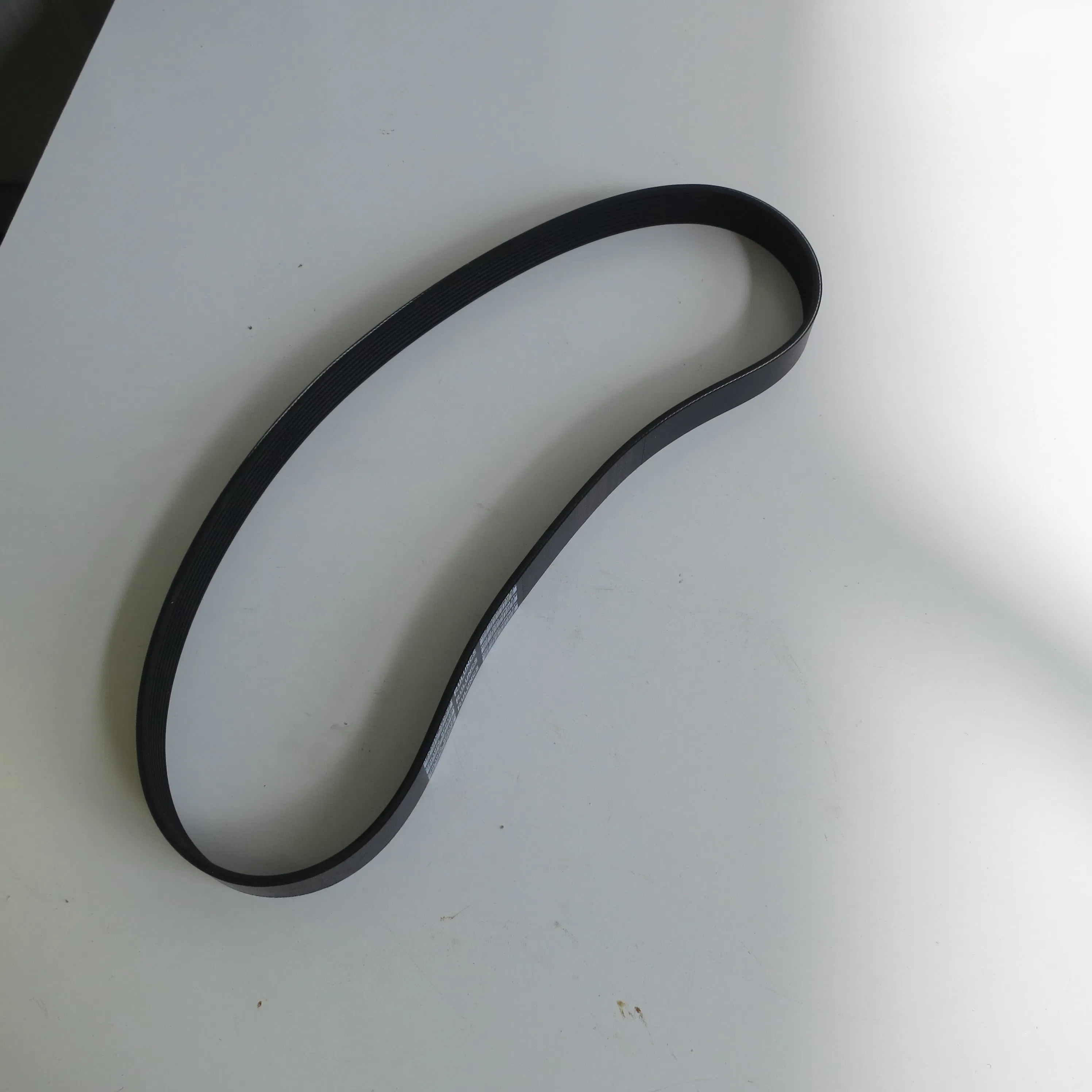 Ремень вентилятора 8PK1070 для двигателя Cummins