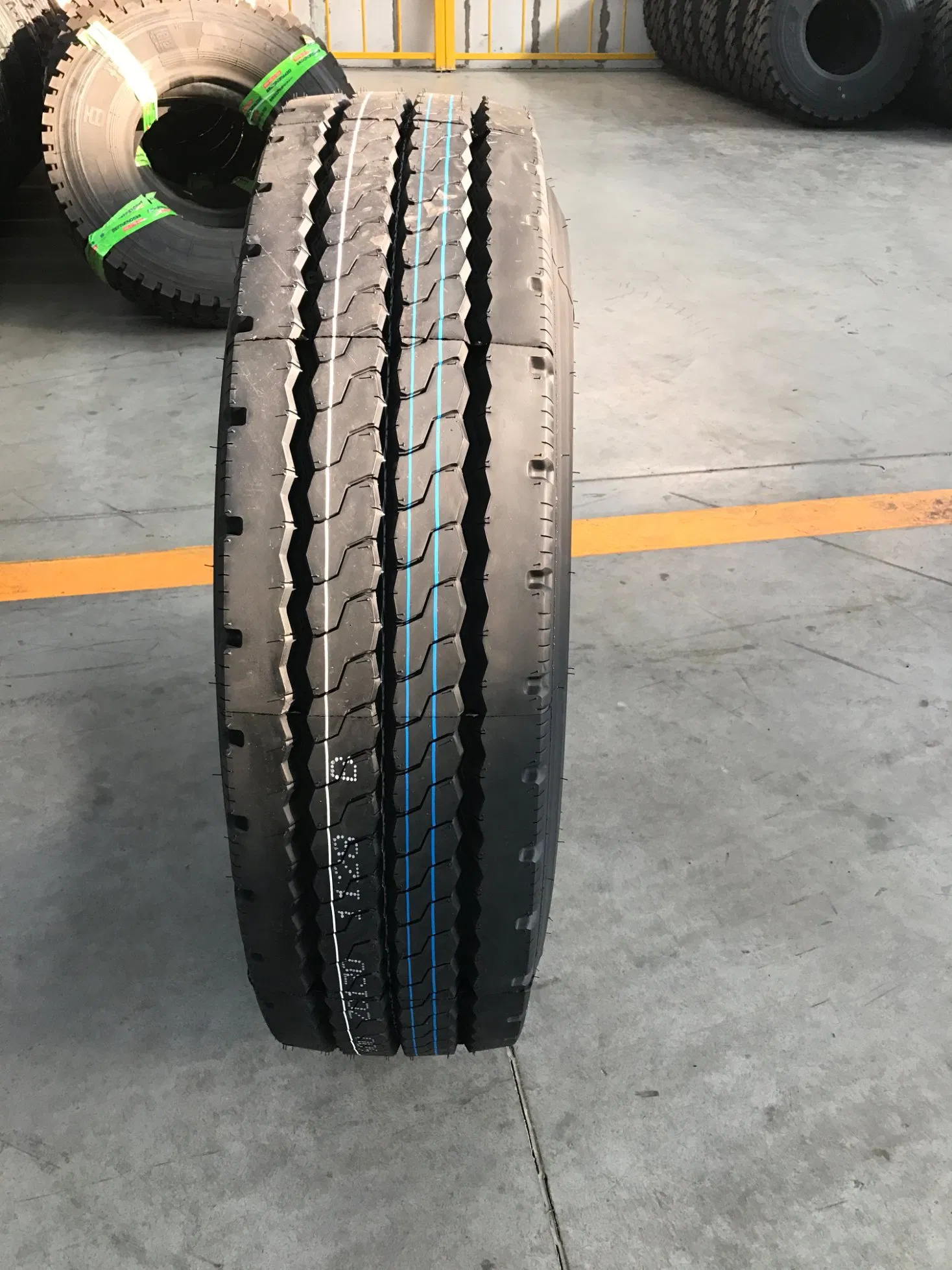 Грузовая шина 315/80R22.5 ROCKHOLDER Rh600