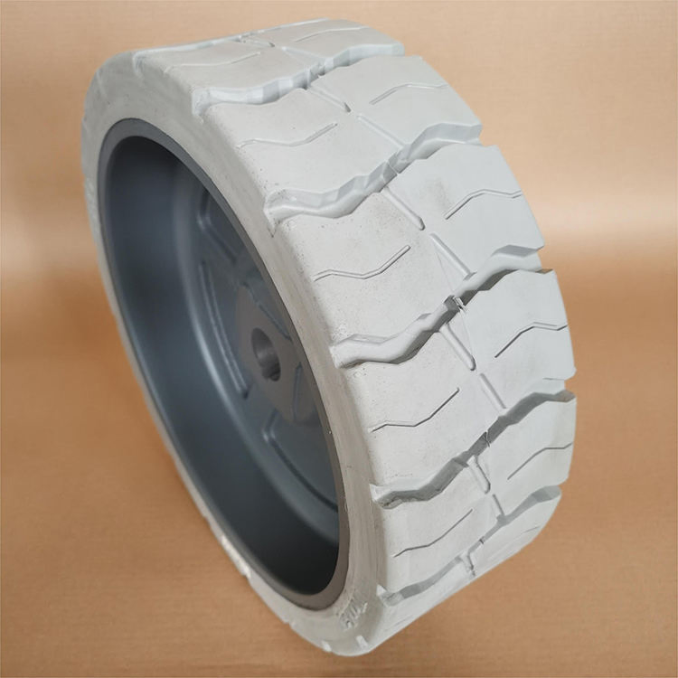 Skyjack Sjiii-3015/3215/3219 Aerial Scissor Lift Platform Tires 12X4 200X8 with Part Number 158438 158439