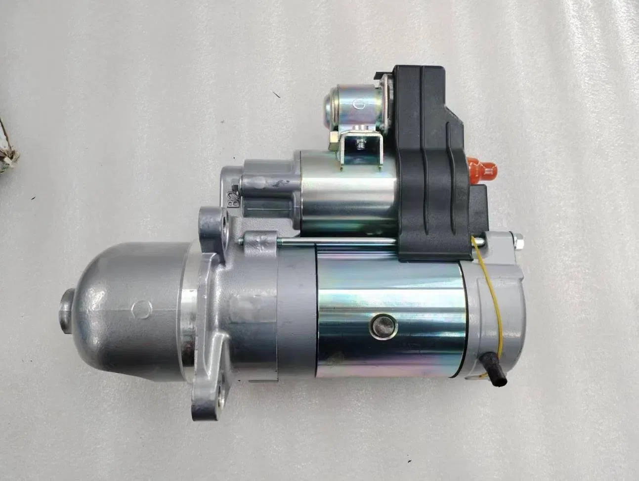 Стартер D0308-3708100SF2 для двигателей Yuchai Yc4110q, Yc4108, Yc6108