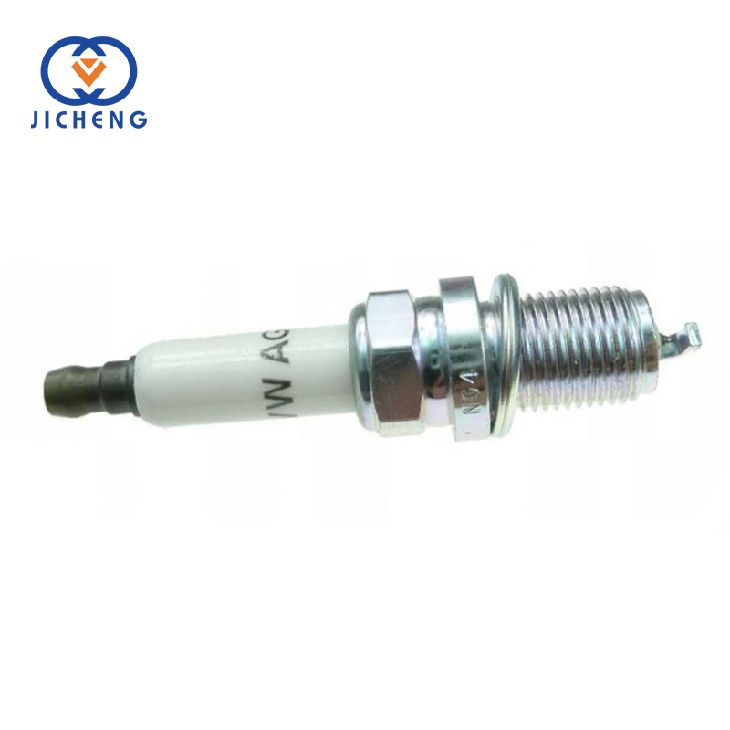 Свечи зажигания Audi A4 A6 A7 A8L Volkswagen Passat 06H905601A