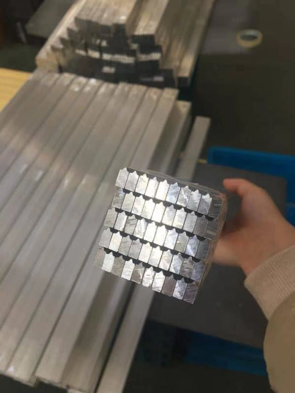 Радиатор охлаждения Bespoke Side Bar 3003