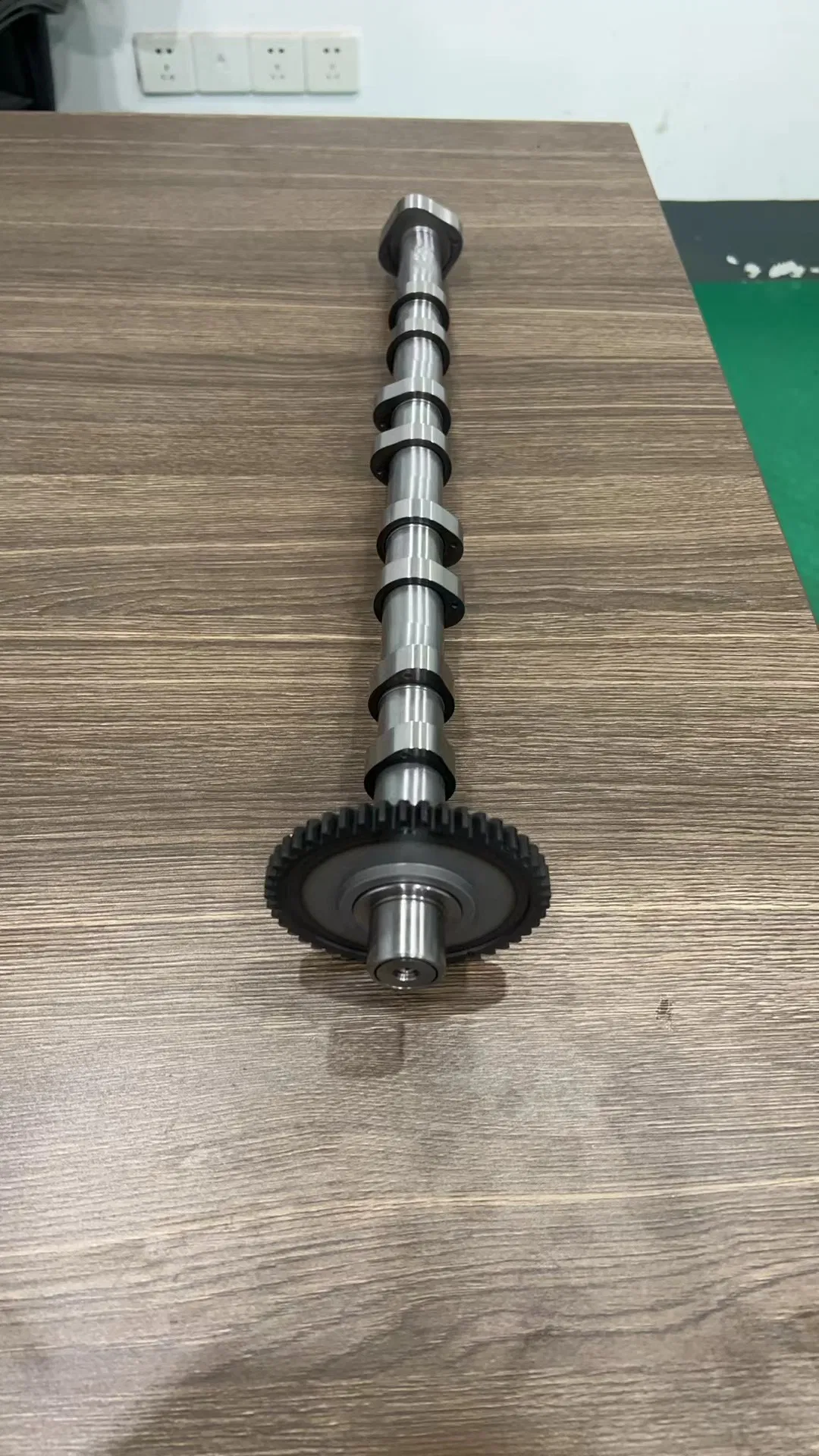 Распредвал 06L109021G/H для VW Tiguan, Golf, Passat