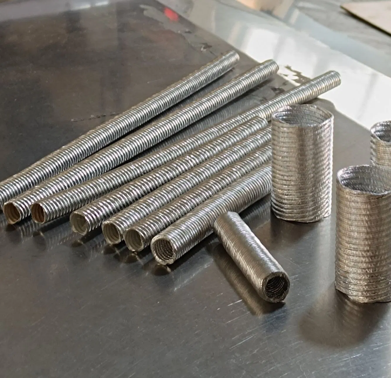 Термостойкий рукав из алюминиевой фольги и стекловолокна для авто