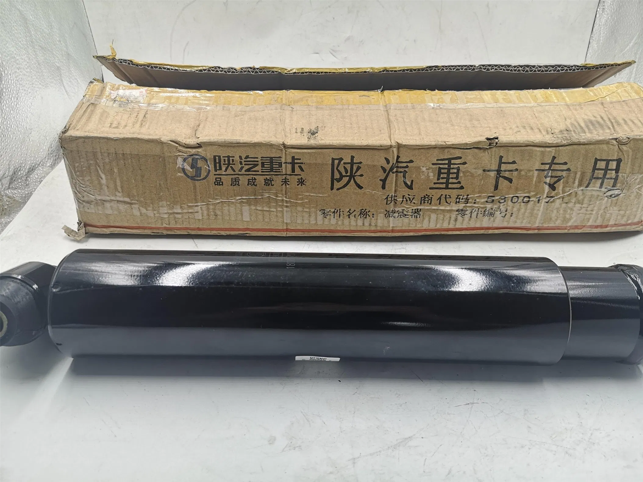 199112680014 Front Axle Shock Absorber for Shacman Delong F2000 F3000 X3000 M3000 Truck Spare Parts Shock Absorber