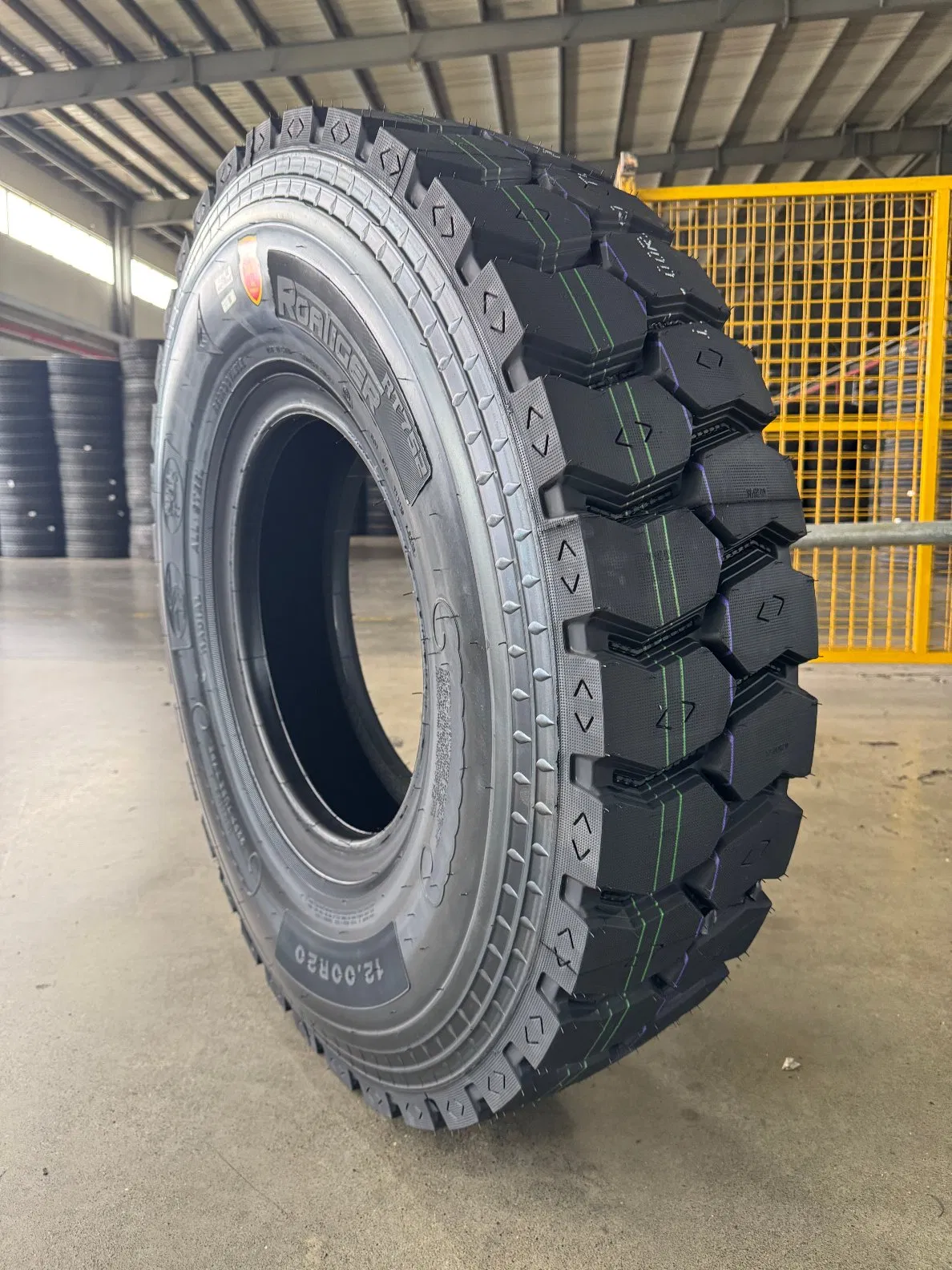 1200r20 Rt752 High Quality Heavy Duty Truck Tyre with ECE DOT Certification for Reliable Performance Truck Tyre