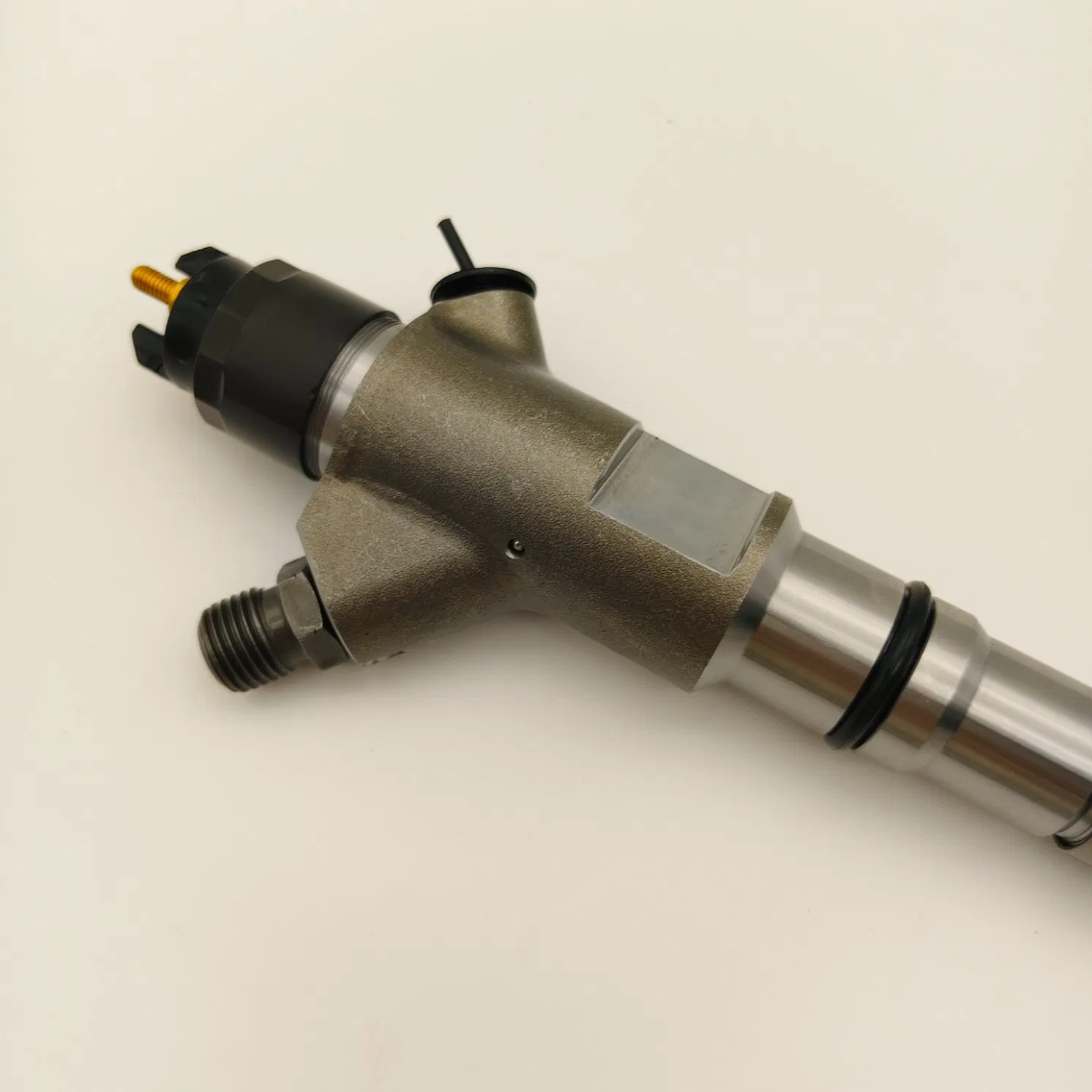 China Manufacture Hight-Quality Fuel Injectors Nozzle 0445120153 0445110193 0445110217 0445110437 0445110468 Injector Nozzle