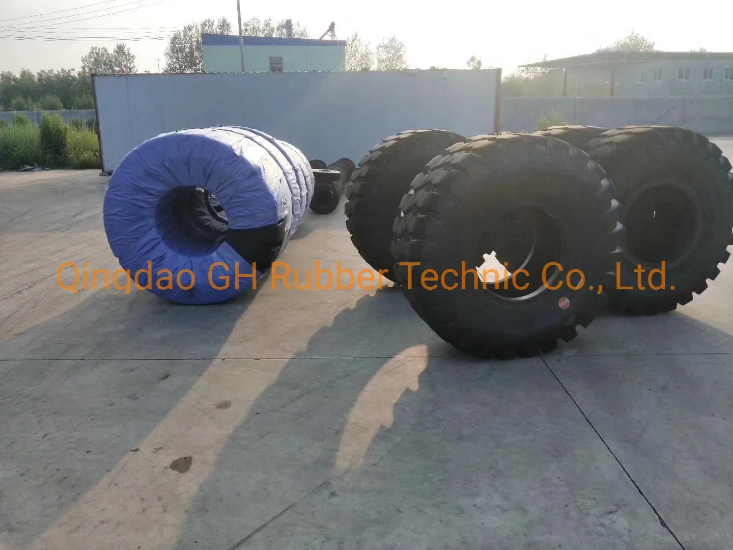 20.5/70-16 14pr Tl E-3/L-3 off The Road Tires/OTR Tires for Loader/Dozer/Earthmover/Grader/Scaper